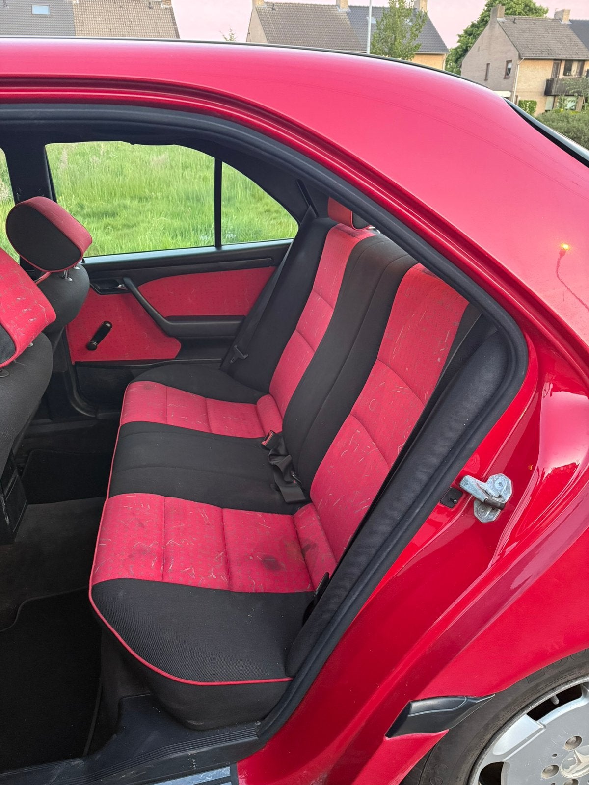 Mercedes-Benz C-Klasse 2.5 D C250 Oxykat 1994 Rood, foto 8