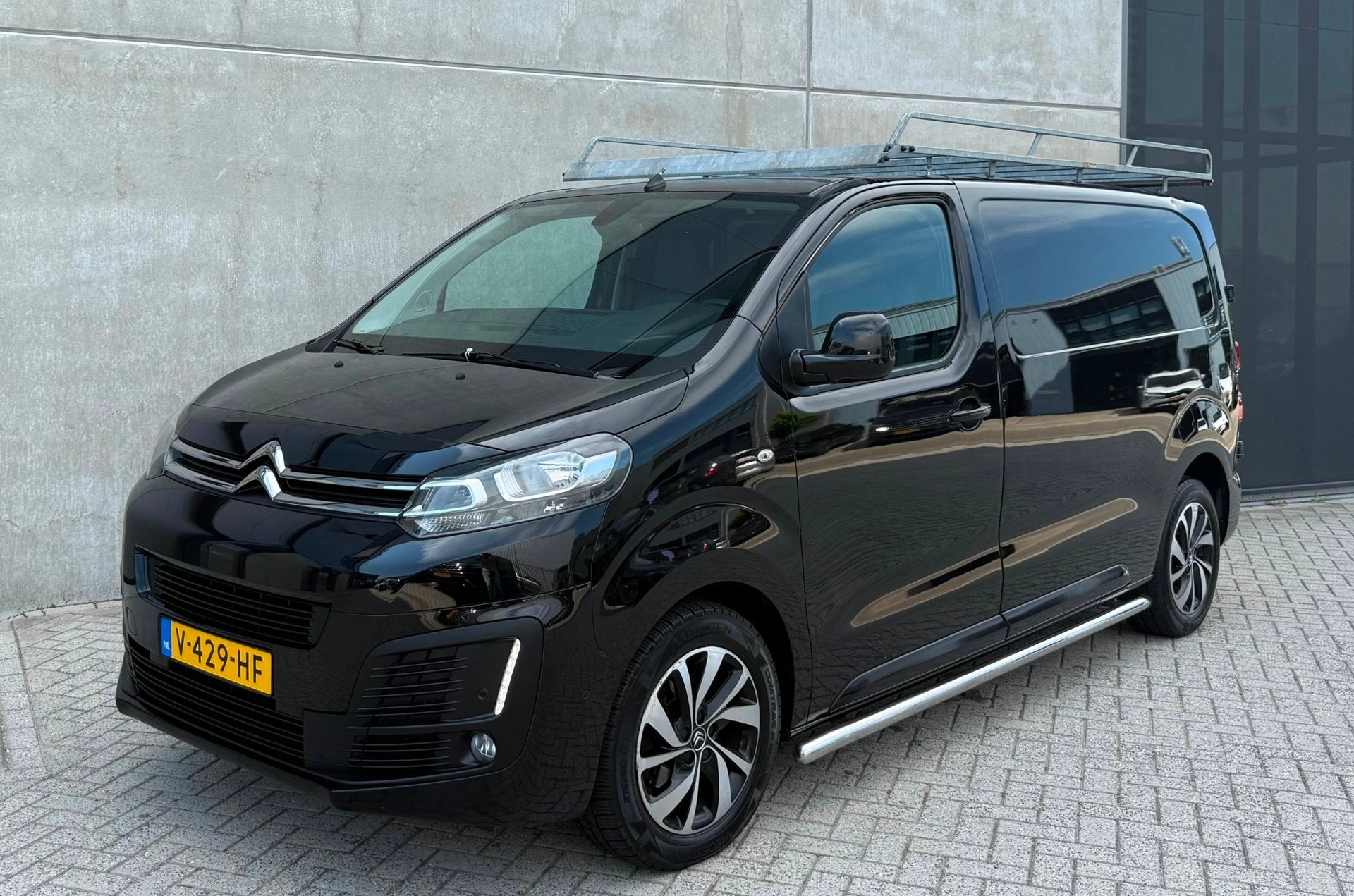 Citroen Jumpy 2.0 BlueHDI 120 Business M S&S Zwart 2017 EU6, Auto's, Bestelauto's, Voorwielaandrijving, 1588 kg, 4 cilinders, Citroën