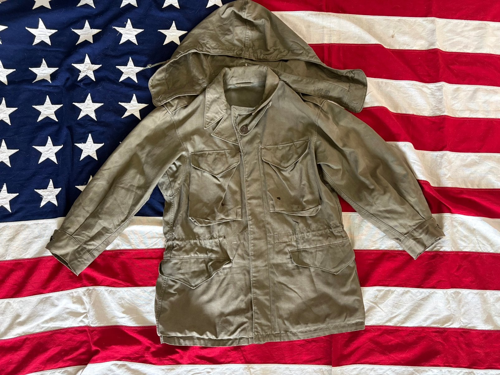 US WW2 M43 jacket 34R met cap L, Ophalen of Verzenden, Amerika, Kleding of Schoenen