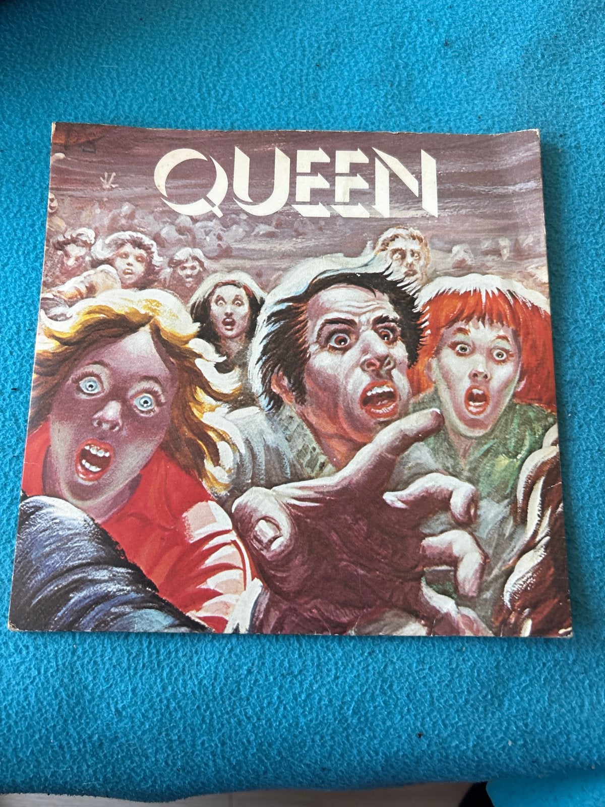 Queen - Spread Your Wings / Sheer Heart Attack 7 inch vinyl, Gebruikt, 7 inch, Ophalen of Verzenden, EP