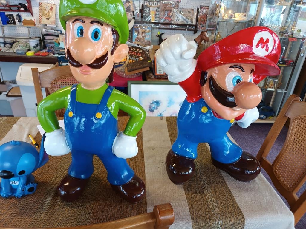 Nieuw beeld Super Mario of luigi., Verzamelen, Beelden en Beeldjes, Nieuw, Overige typen, Ophalen