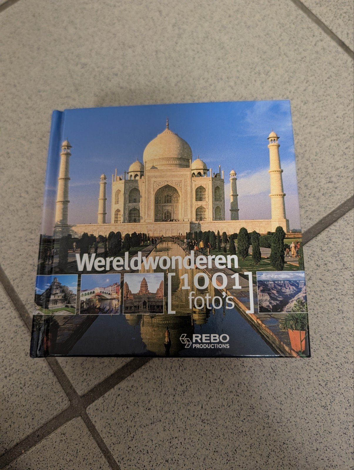 Wereldwonderen: 1001 foto's - Reisboek, Europa, Ophalen of Verzenden, Zo goed als nieuw, Reisgids of -boek