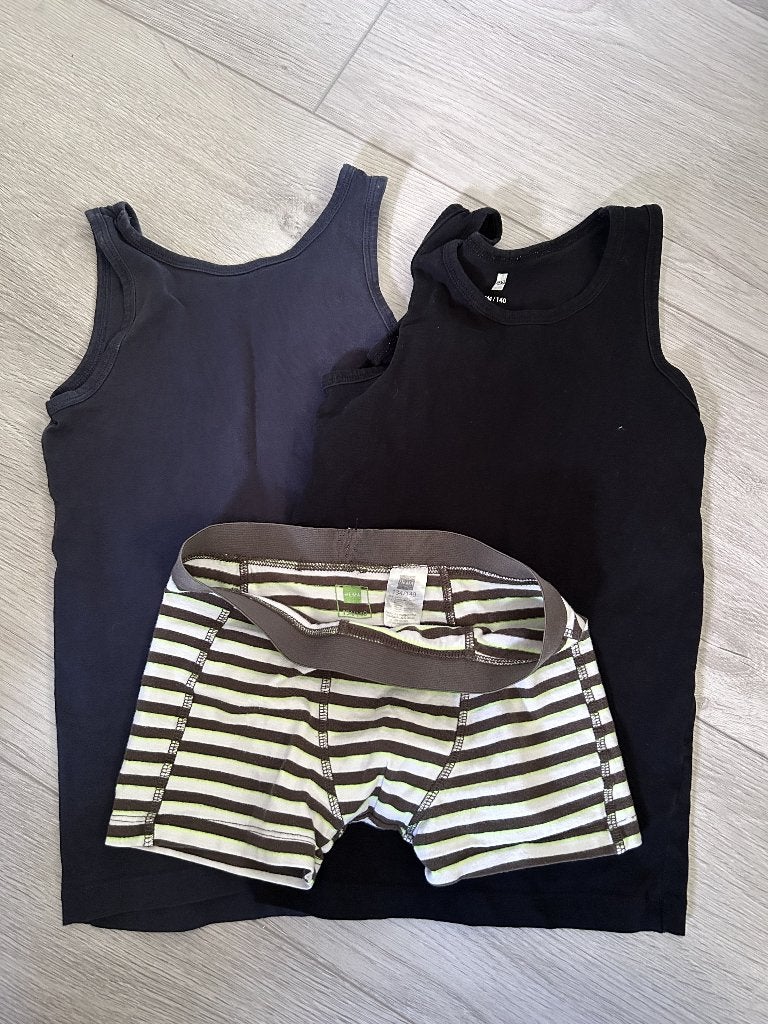 Hema ondergoed set: 2 hemden en 1 boxer maat 134/140, Nacht- of Onderkleding, Ophalen of Verzenden, Zo goed als nieuw, Hema