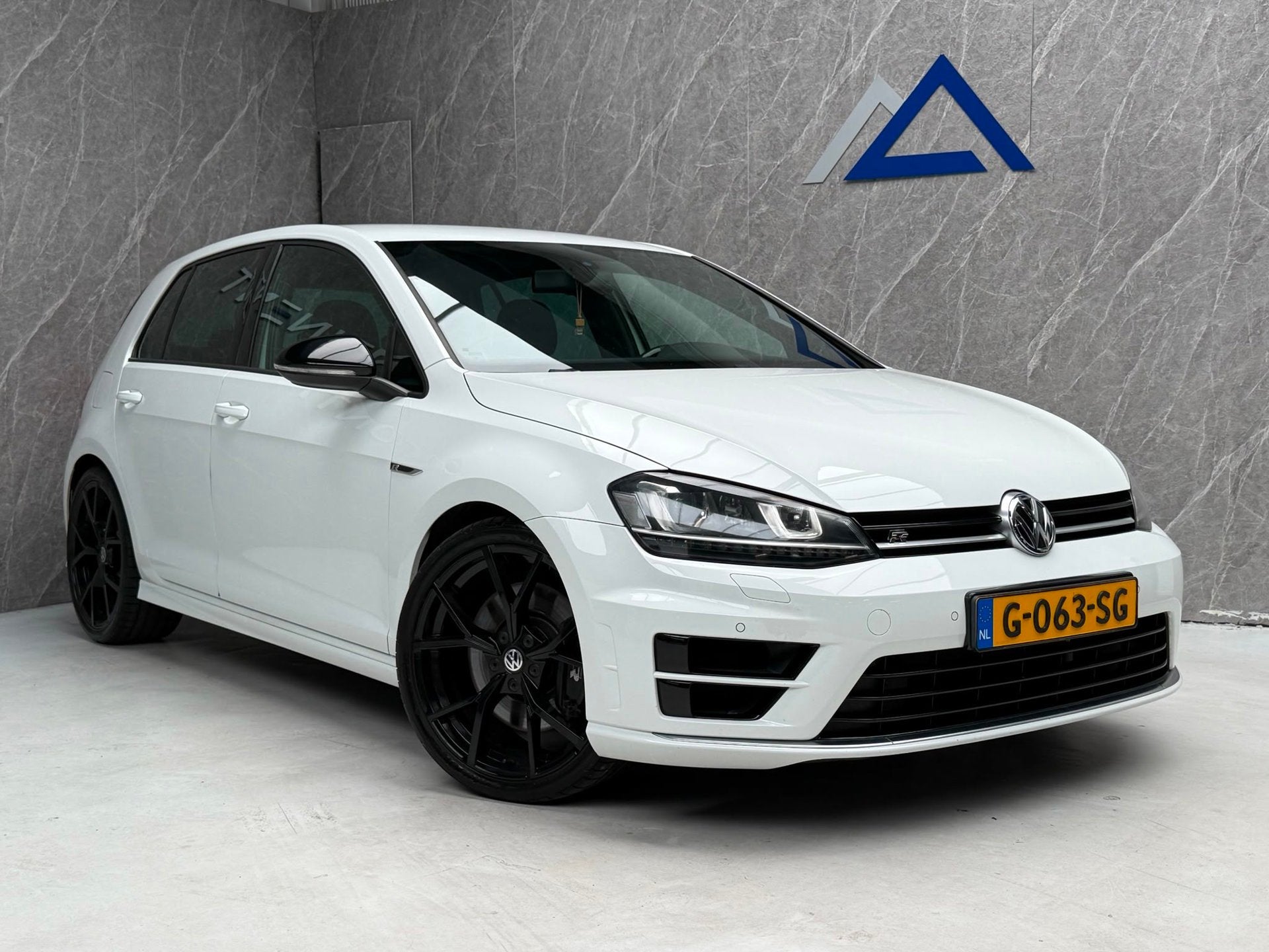 Volkswagen Golf 2.0 TSI R 4Motion / Onderhouden / Milltek /, Auto's, Gebruikt, 4 cilinders, 1984 cc, Wit
