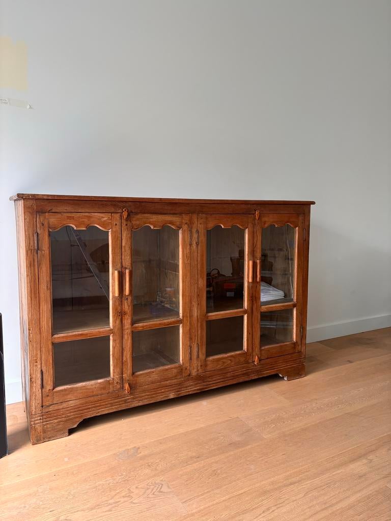 Indiase Bruidskast van Massief Teak met Glazen Deuren, Antiek en Kunst, Antiek | Meubels | Kasten, Ophalen