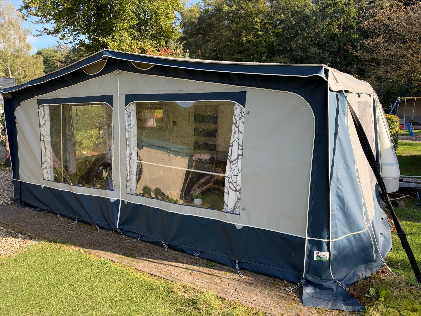 Ruime Hypercamp voortent 5.80 x 3 mtr, Caravans en Kamperen, Ophalen, Zo goed als nieuw, Overige merken