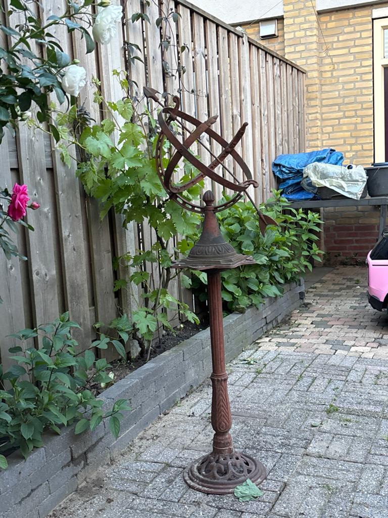 Antieke zonnewijzer op sokkel - gietijzer, Ophalen of Verzenden
