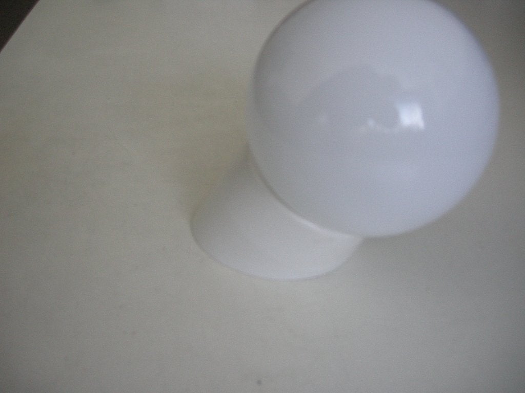 Kleine wandlamp opaline glas - zgan, Ophalen, Zo goed als nieuw, Glas, Badkamerspot