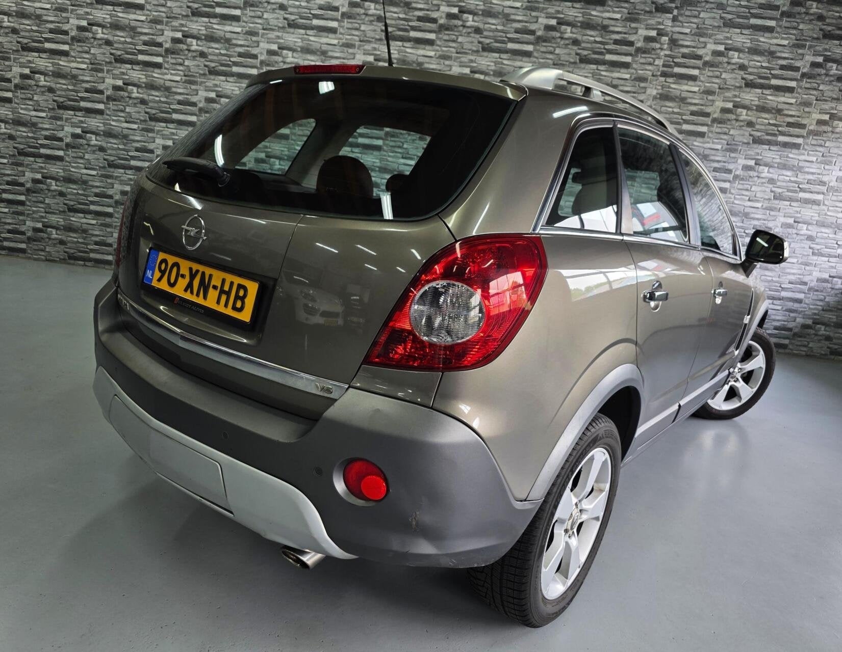 Opel Antara 3.2 V6 Cosmo *Automaat*Leder*Bluetooth*KM NAP*!, Auto's, Automaat, 3195 cc, Beige, Bedrijf