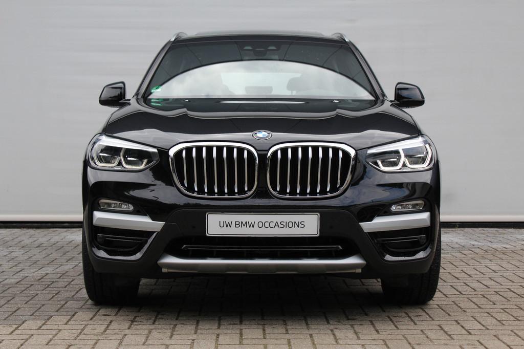 BMW X3 sDrive20i High Executive xLine Automaat / Panoramadak, Automaat, 12 maanden, Achterwielaandrijving, Gebruikt