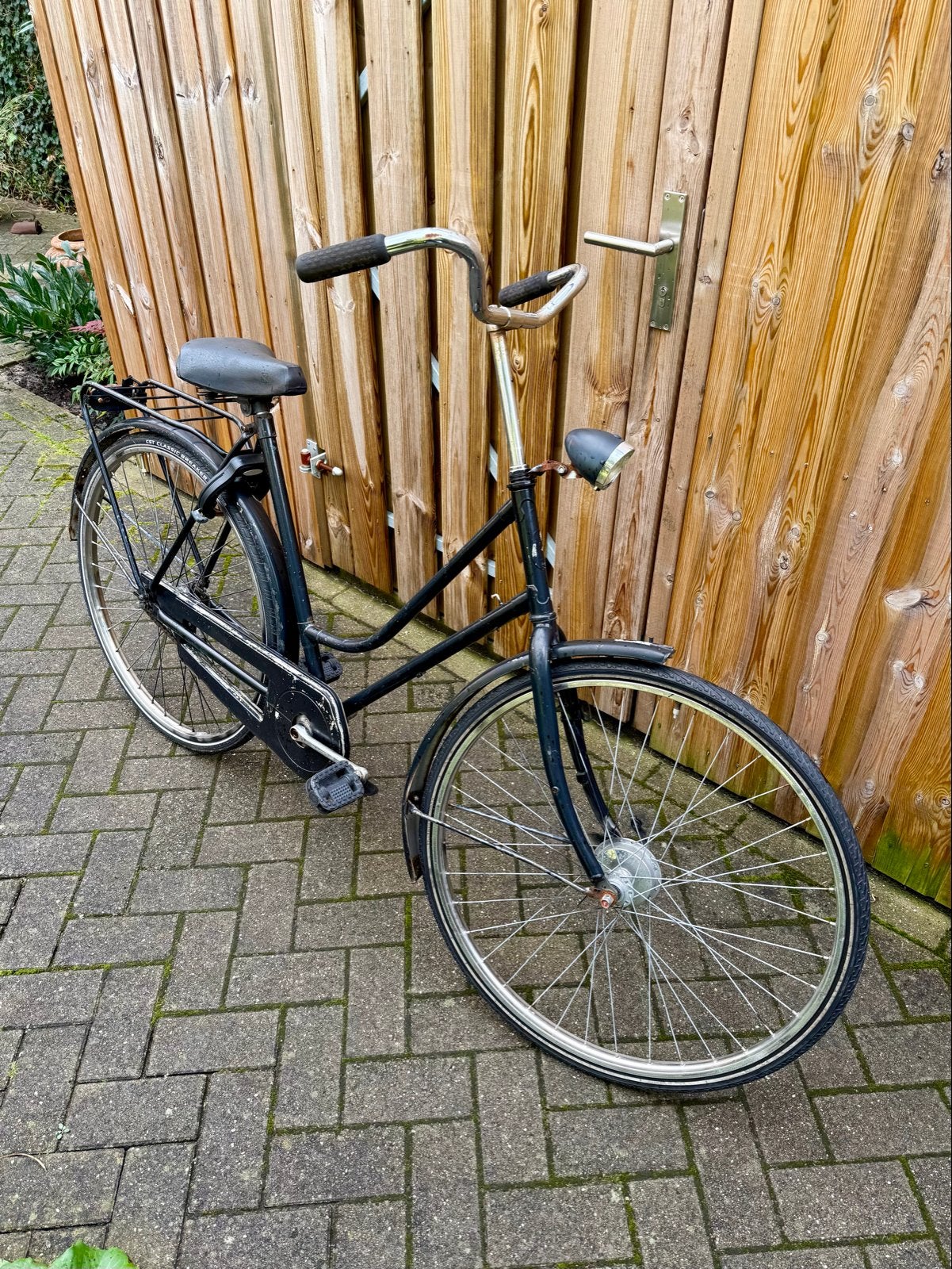 Vintage Damesfiets - Klassiek Zwart Model, Fietsen en Brommers, Terugtraprem, Ophalen of Verzenden, Handrem, 53 tot 56 cm