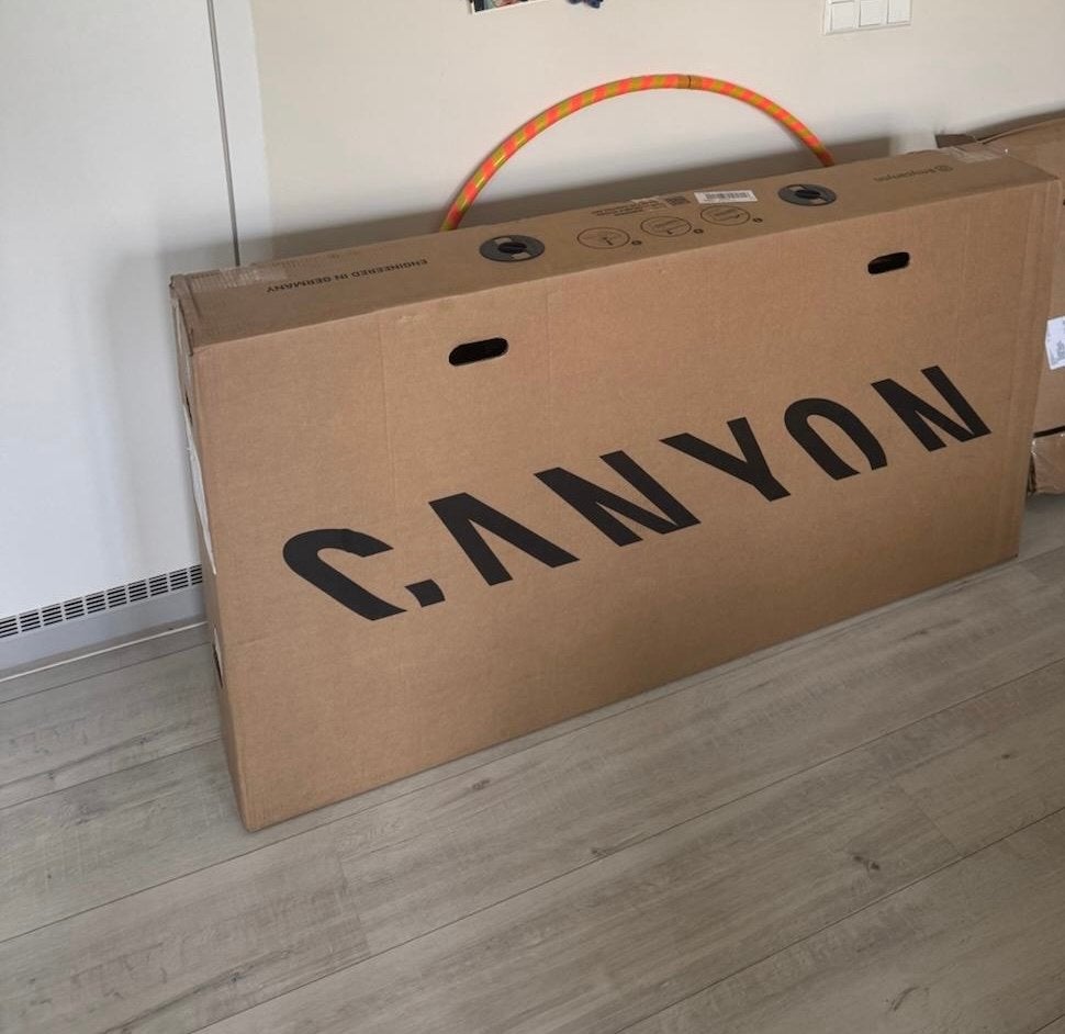 Nieuwe fiets doos Canyon, Ophalen, Nieuw