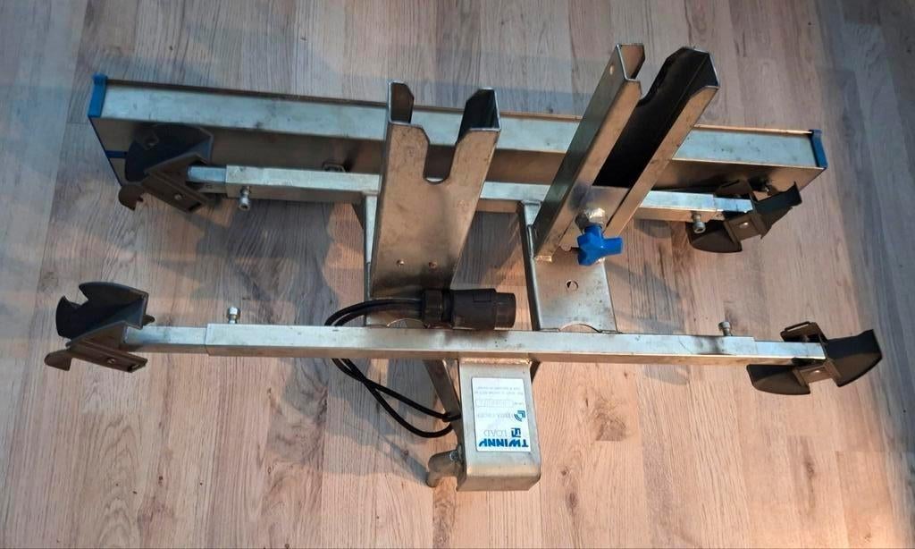 Fietsendrager voor 2 fietsen voor op trekhaak incl. dock, Auto diversen, Dakdragers, Ophalen of Verzenden, Gebruikt