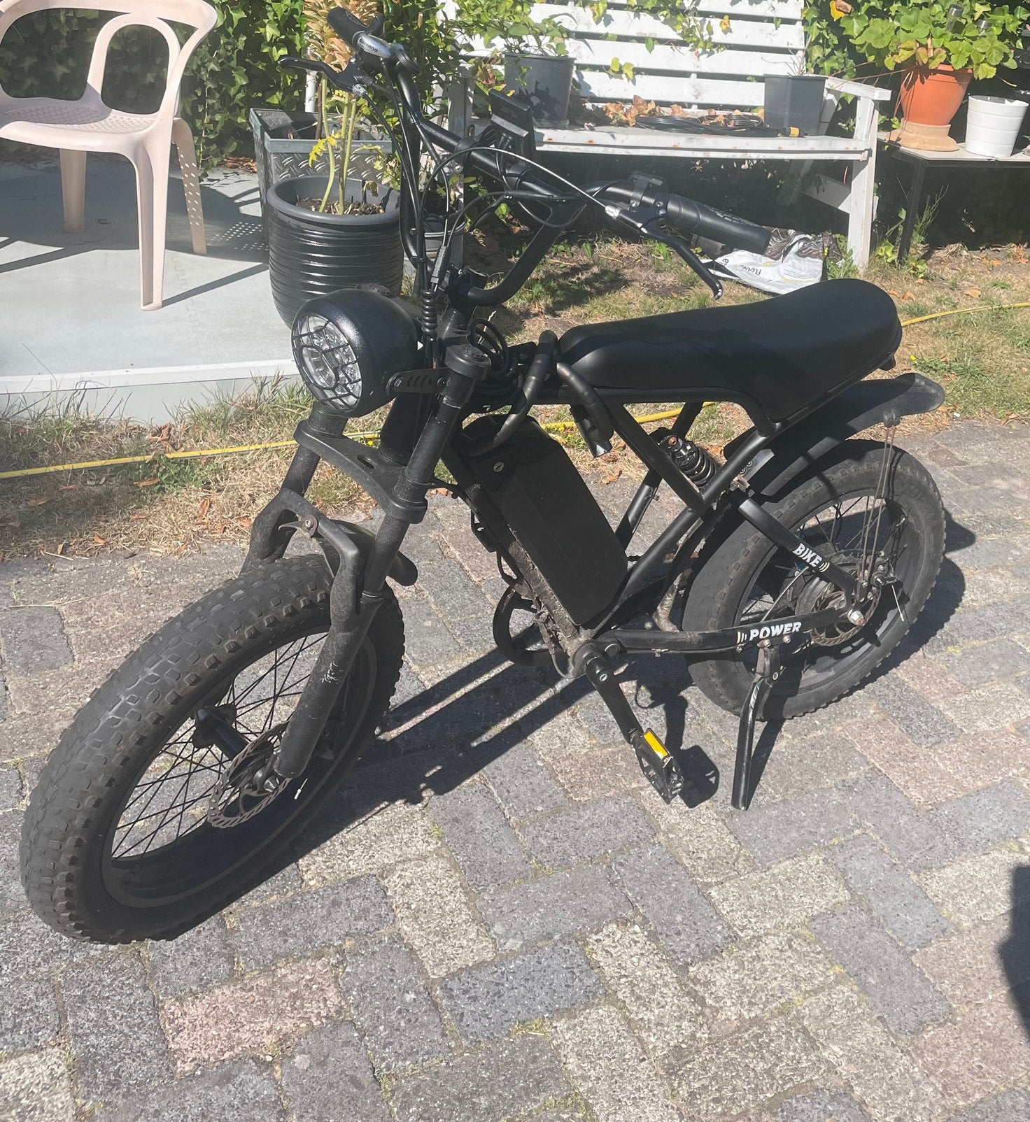 Zwarte fatbike zo goed als nieuw, Zo goed als nieuw, 59 cm of meer, 50 km per accu of meer, Ophalen
