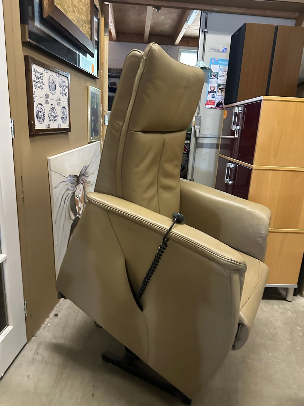 Prominent relax fauteuil echt leer met sta op functie, Ophalen, Gebruikt, Prominent, Leer