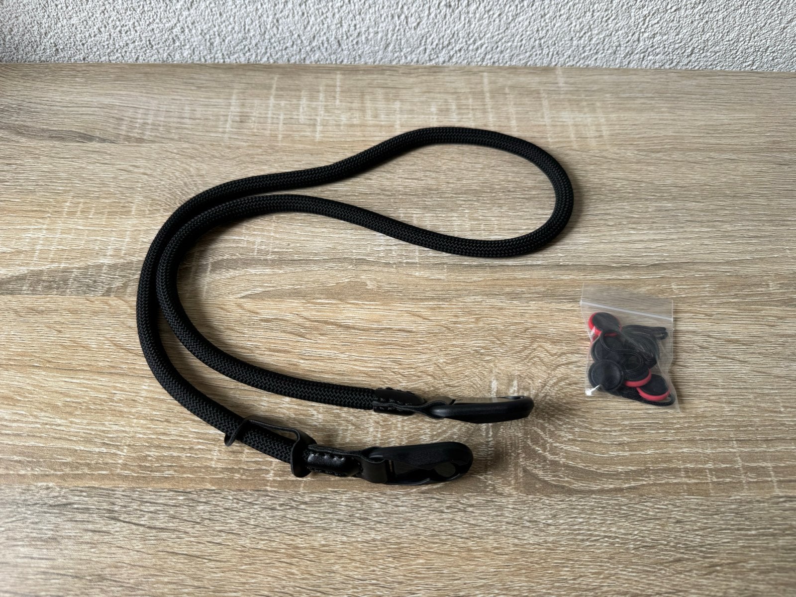 Camerariem zwart met quick release + extra bevestigingsanker, Ophalen of Verzenden, Nieuw