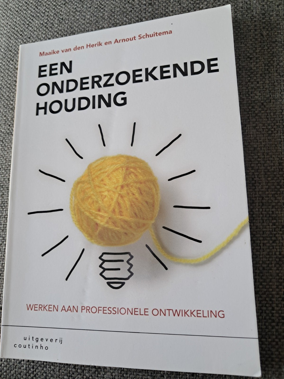 Een Onderzoekende Houding - Maaike van den Herik, Zo goed als nieuw, Gamma, Maaike van den Herik en Arnout Schuitema, HBO