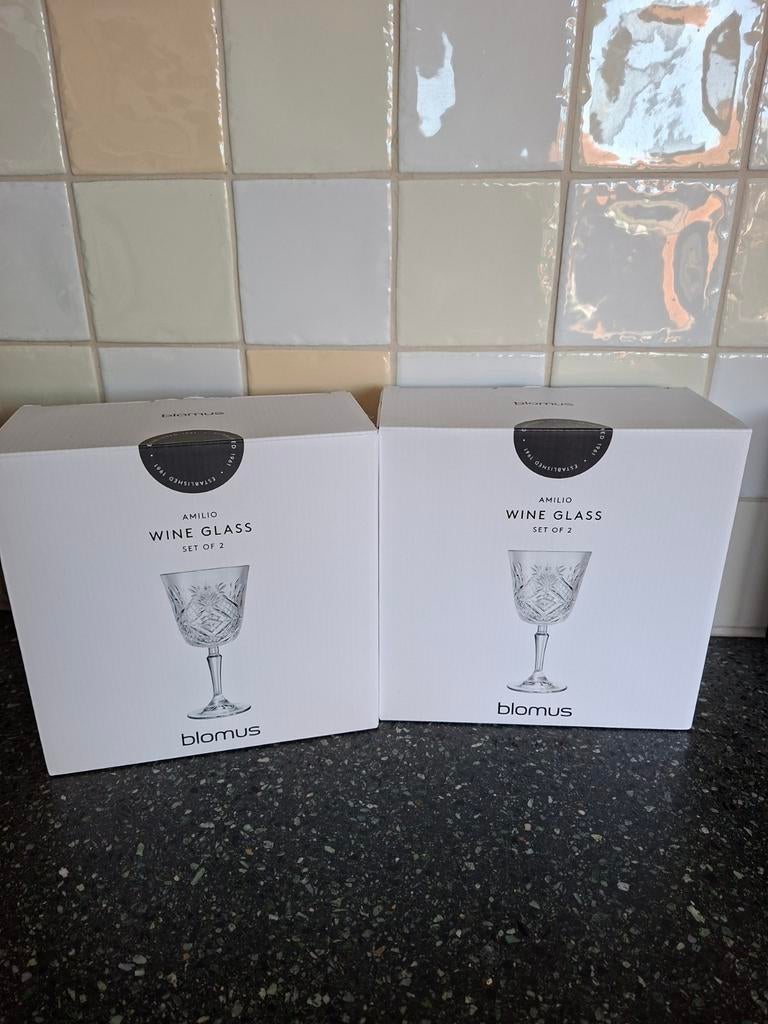 Blomus wijnglazen, set van 4, Huis en Inrichting, Keuken | Servies, Glas of Glazen, Nieuw, Ophalen of Verzenden, Glas