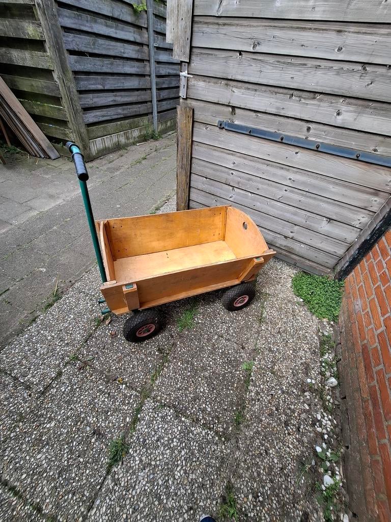Houten bolderkar is gereserveerd, Ophalen, Gebruikt