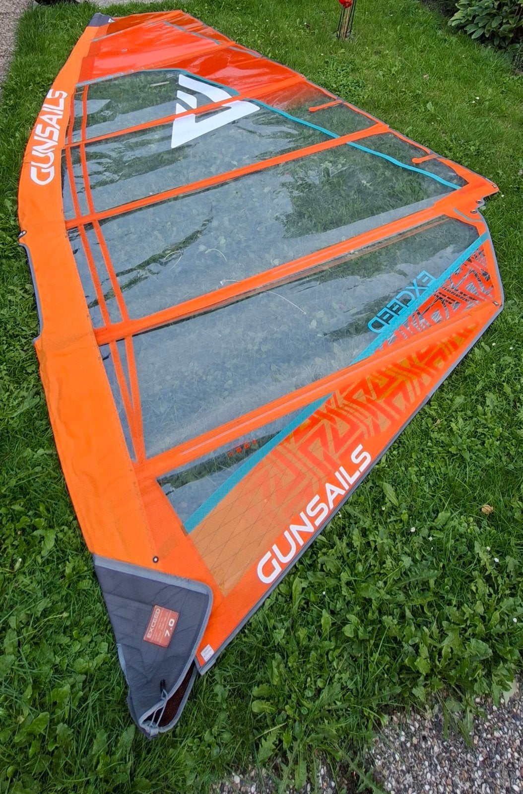 Gunsails Exceed 7.0 Windsurfzeil - Zo goed als nieuw, Watersport en Boten, Windsurfen, Ophalen, Met draagtas, 6.5 m² tot 8 m²