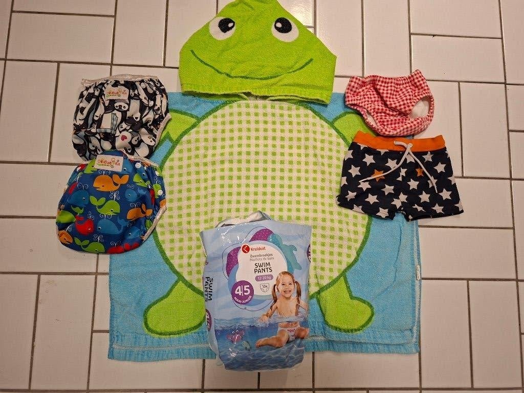 Baby / Peuter zwempakket inclusief fijne schilpad badcape, Gebruikt, Jongetje of Meisje, Overige maten, Ophalen of Verzenden