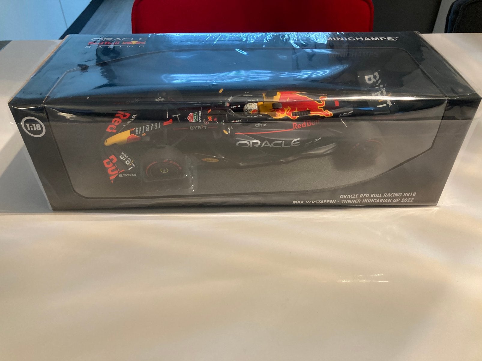 Max Verstappen rb18 winner hungarian gp 2022 1/18, Ophalen of Verzenden, Nieuw, Formule 1