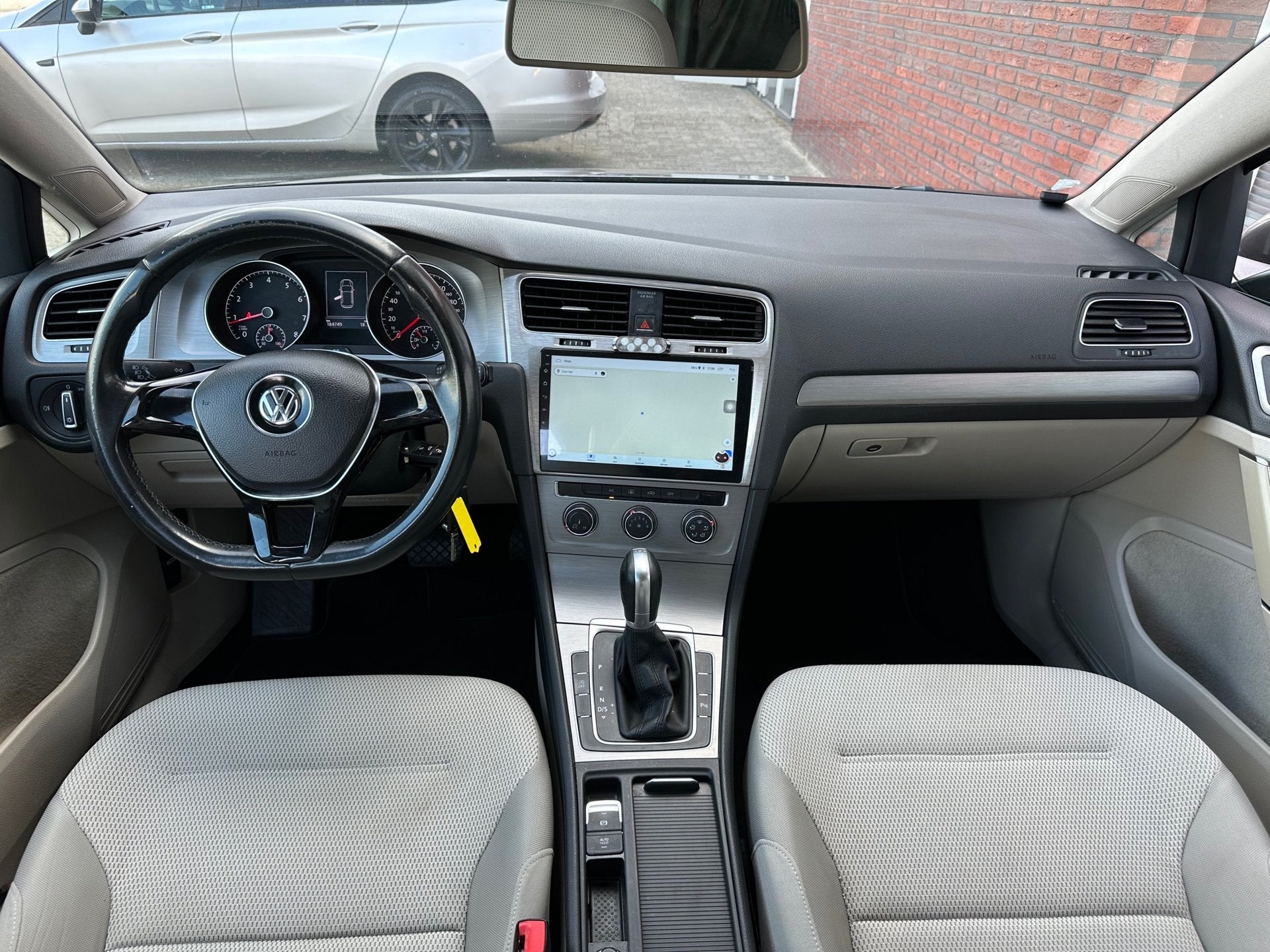 Volkswagen Golf 1.2 TSI Highline / Navi / Camera / PDC / Cli, Auto's, Volkswagen, Euro 5, Stof, Gebruikt, 4 cilinders