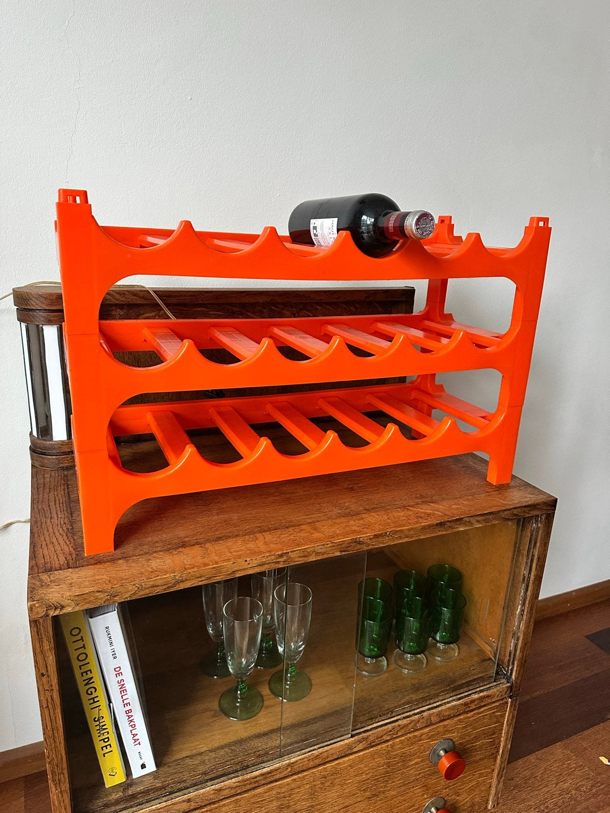 Vintage Oranje Wijnrek, Huis en Inrichting, Ophalen, Kunststof, Gebruikt, 5 tot 15 flessen