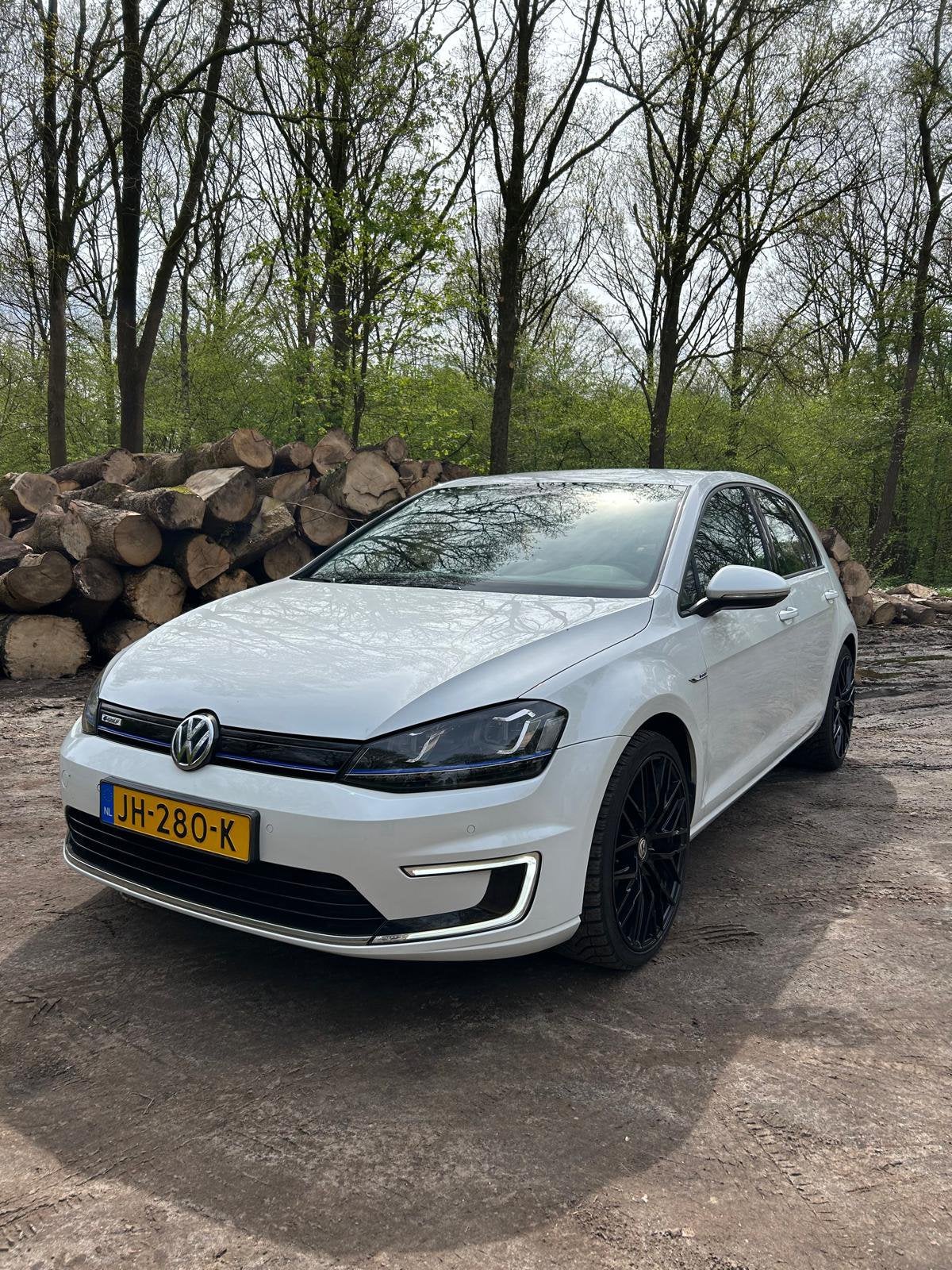 Volkswagen E-golf 2016 White-pearl! Uniek!, Auto's, Volkswagen, Particulier, Golf, ABS, Adaptive Cruise Control, Airbags, Airconditioning