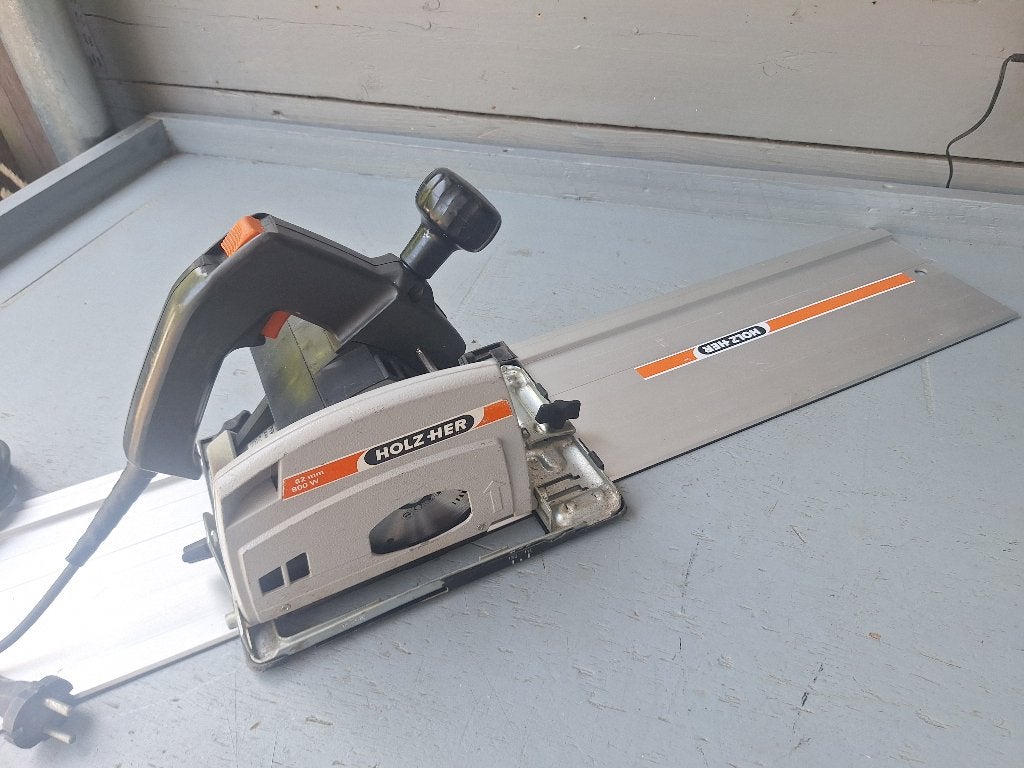 Holzher 2111 inval cirkelzaag + geleiderail 1400mm, Ophalen, Gebruikt, Cirkelzaag, 600 tot 1200 watt