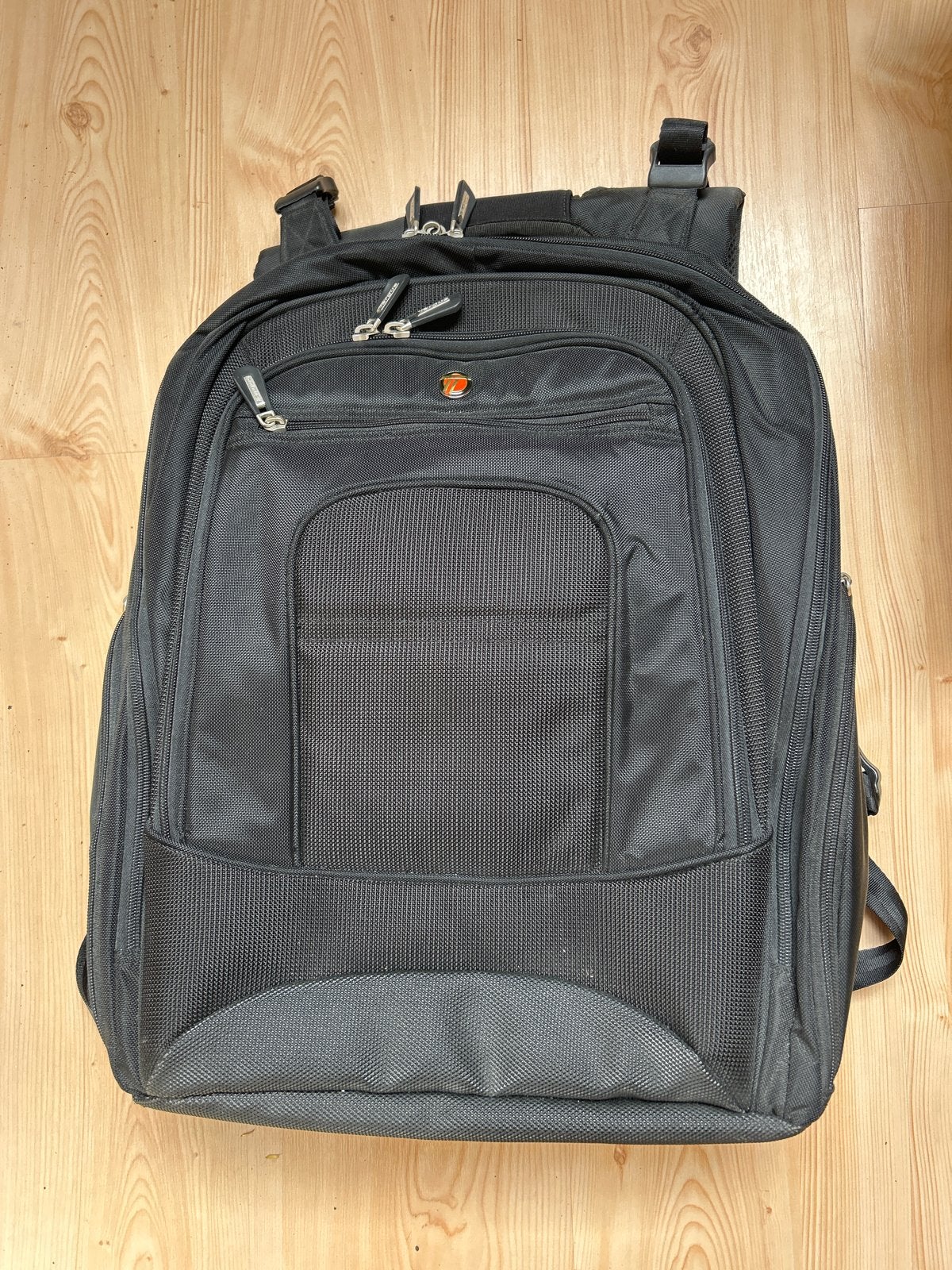 Rugzak laptoptas, incl. laptopslot en netwerkkabel, Gebruikt, Gevoerd laptopvak, 15 inch, Ophalen of Verzenden