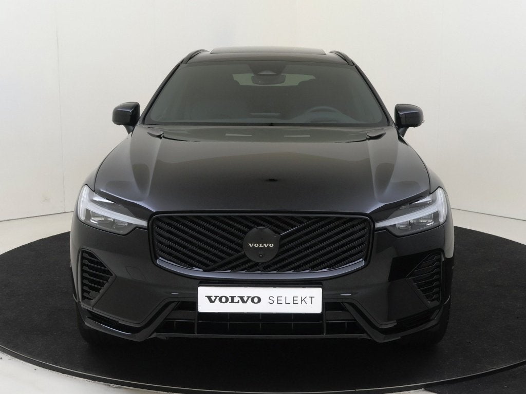 Volvo XC60 T8 AWD Plus Black Edition | 297KM | Panoramadak |, Gebruikt, 4 cilinders, Zwart, Bedrijf