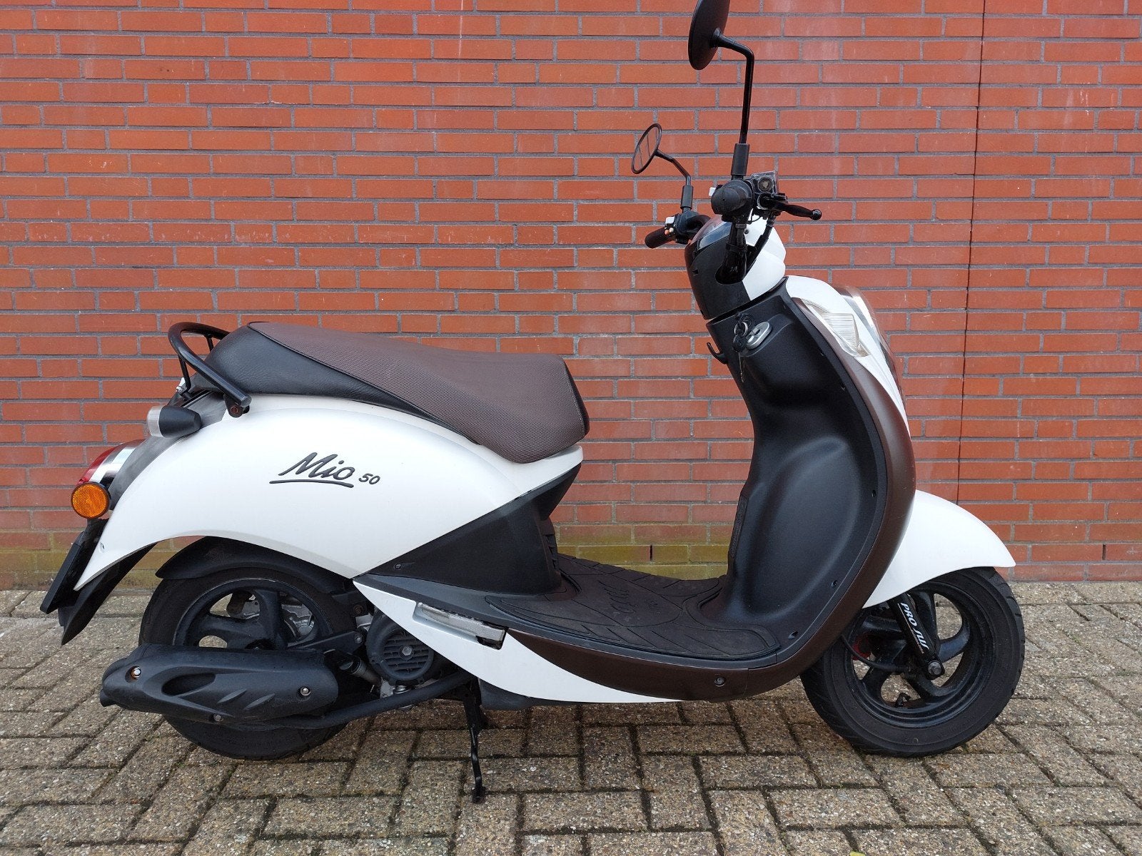 Sym mio snorscooter rijklaar en zonder mankementen, Fietsen en Brommers, Gebruikt, Benzine, Maximaal 25 km/u, Ophalen