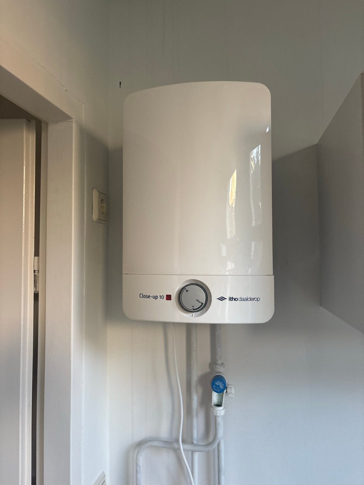 Itho Daalderop Close-up 10 liter boiler, Doe-het-zelf en Verbouw, Ophalen, Boiler, Minder dan 20 liter, Minder dan 3 jaar oud