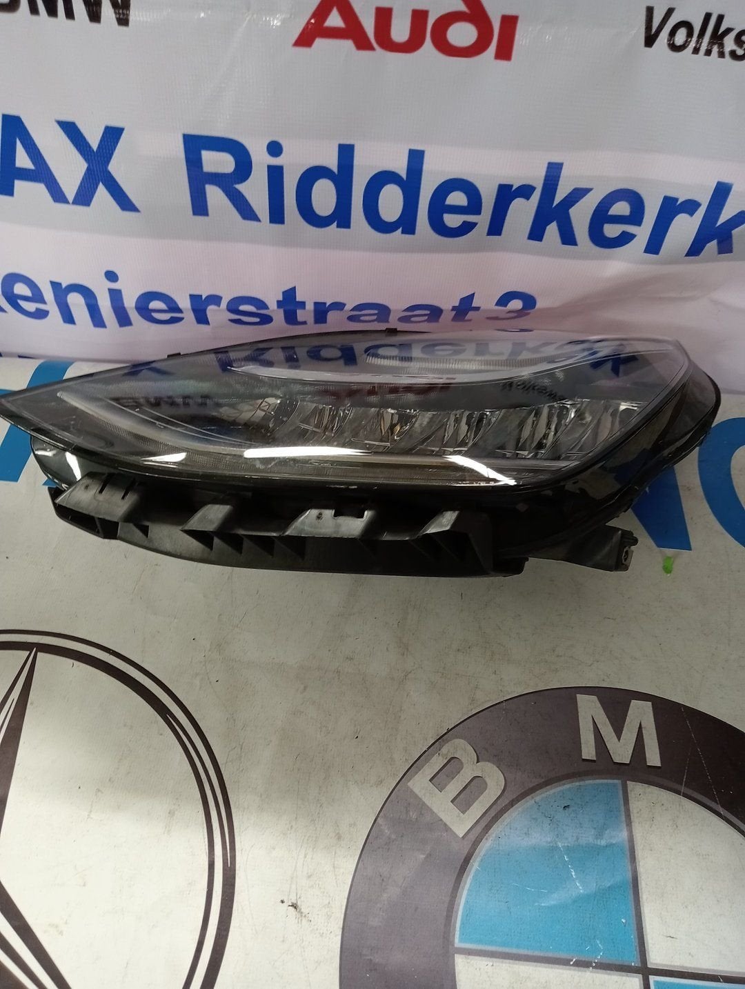Tesla Model 3 Koplamp Links F00HTE70L5, Gebruikt, -, Overige automerken, -
