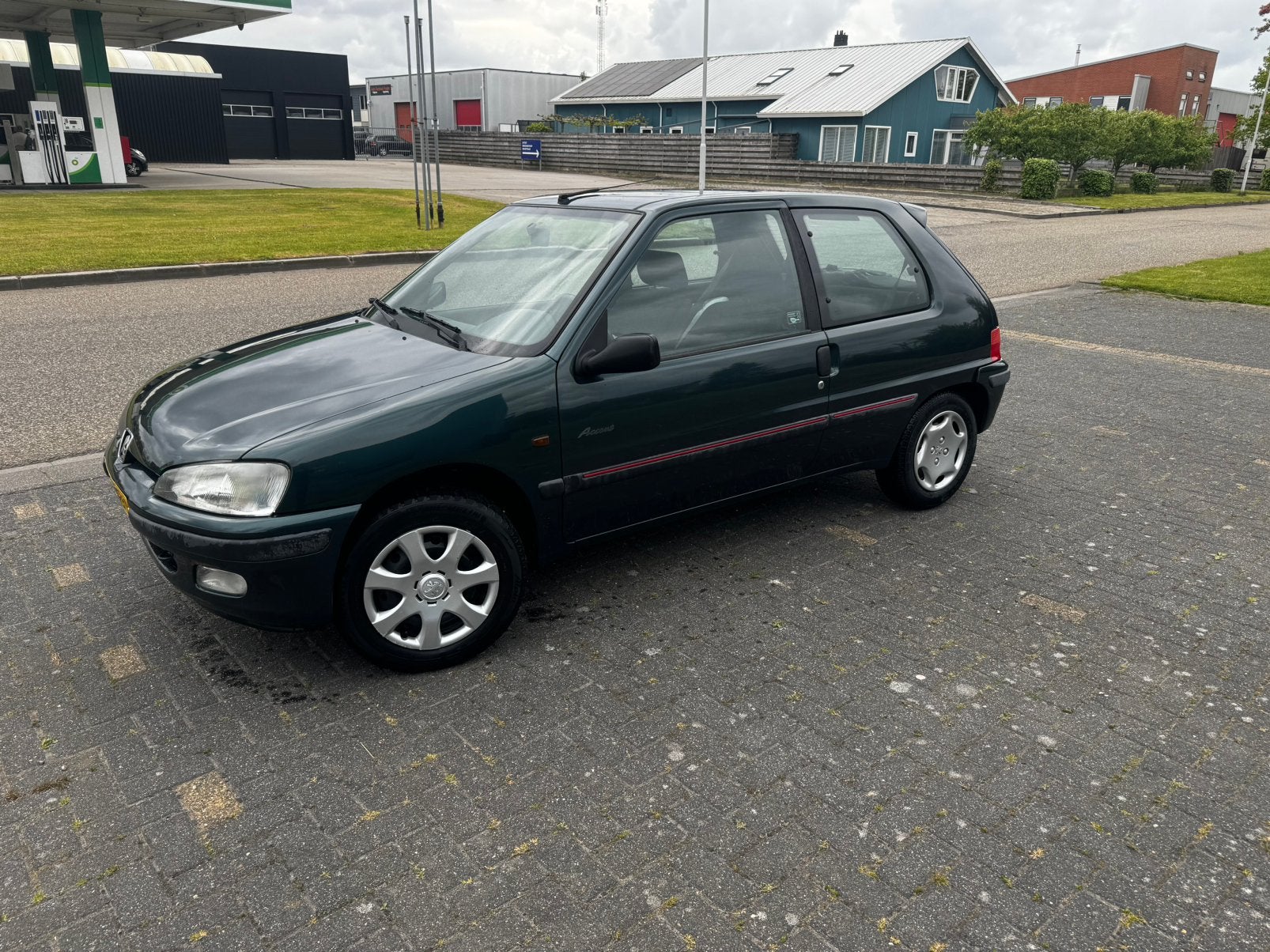 Peugeot 106 1.4 Accent AUT 1998 Groen, Stof, 31 €/maand, 4 cilinders, 855 kg