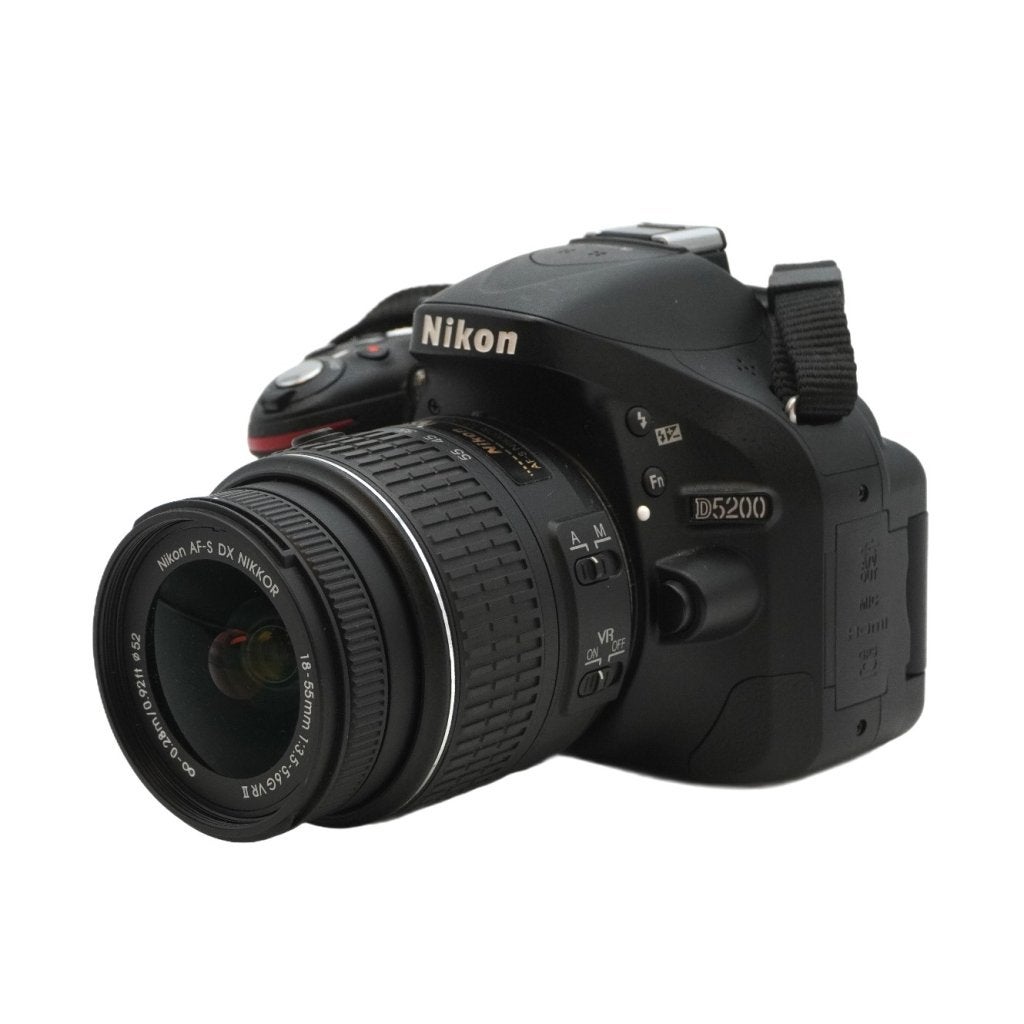 Nikon D5200 incl. 18-55mm Lens in Nette Staat, Nikon, Zo goed als nieuw, Support@nikon.com, Nikon Corporation
Shinagawa Intercity Tower C
2-15-3, Konan, Minato-ku
Tokyo 108-6290
Japan