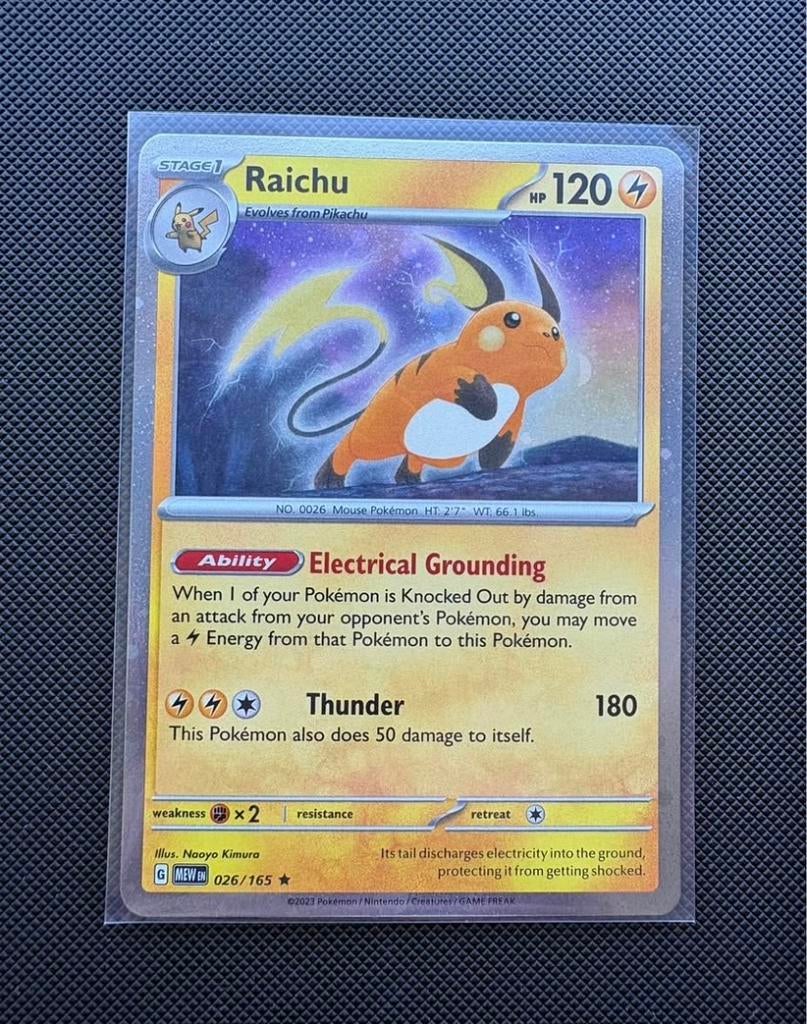 Raichu 026/165 Cosmo Holo Swirl Pokemon 151, Ophalen of Verzenden, Zo goed als nieuw, Losse kaart