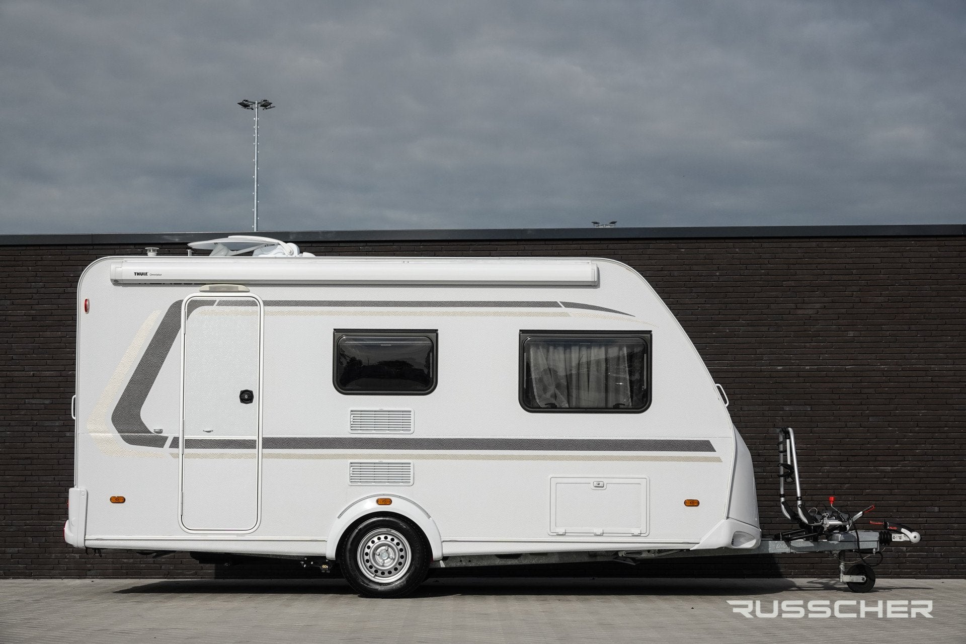Weinsberg CaraOne 420 QD Caravan | Go2 Mover | Schotel | Kac, Overige merken, Vast bed, Bedrijf, Treinzit