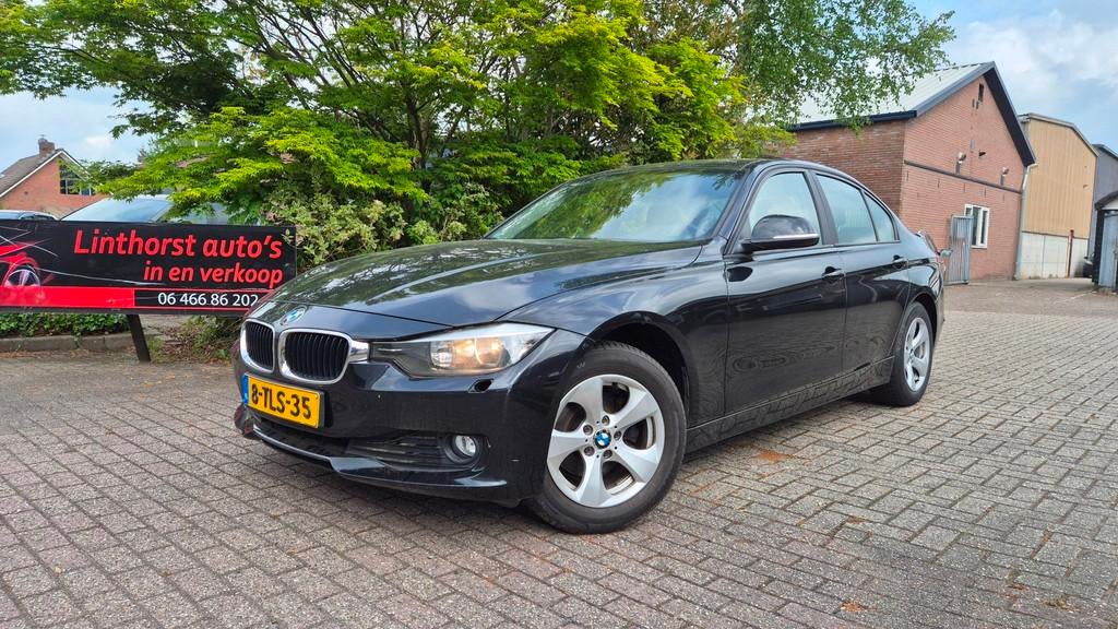 BMW 3-serie 316d Executive-euro 5-bj 2012, Auto's, BMW, 1385 kg, Zwart, 4 cilinders, 116 pk