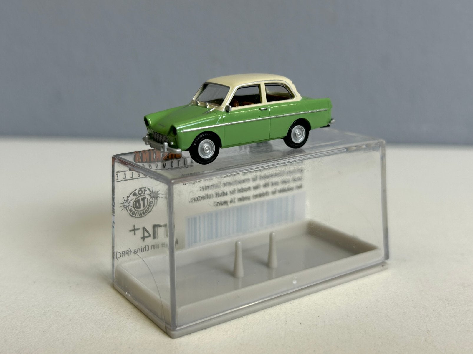Brekina Daf 600 uitvoering #2 a €15, Hobby en Vrije tijd, Ophalen of Verzenden, Zo goed als nieuw, Bus of Vrachtwagen, Brekina