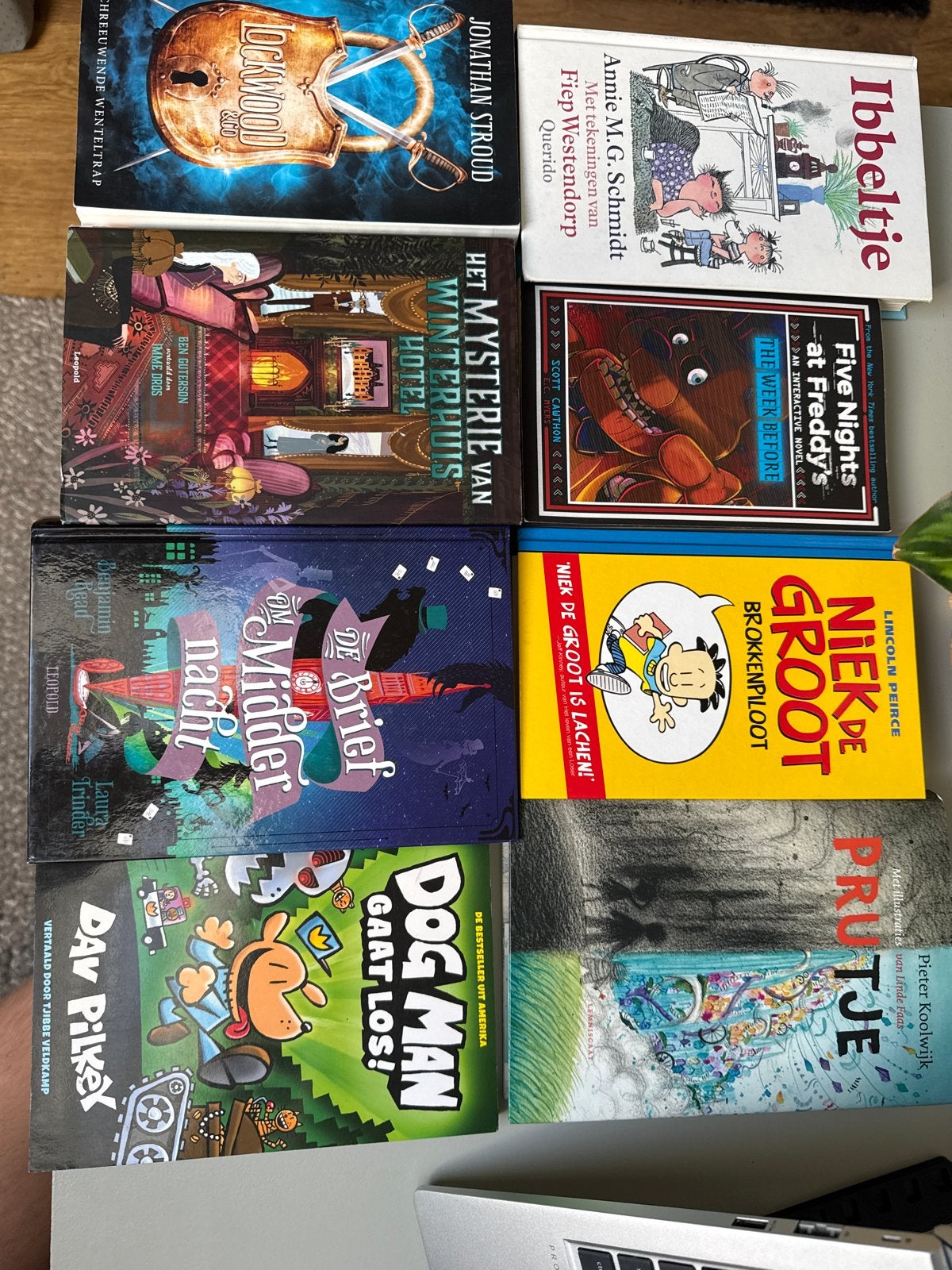 Diverse kinderboeken: Ibbeltje, Dog Man, Niek de Groot, Ophalen, Gelezen, Fictie algemeen