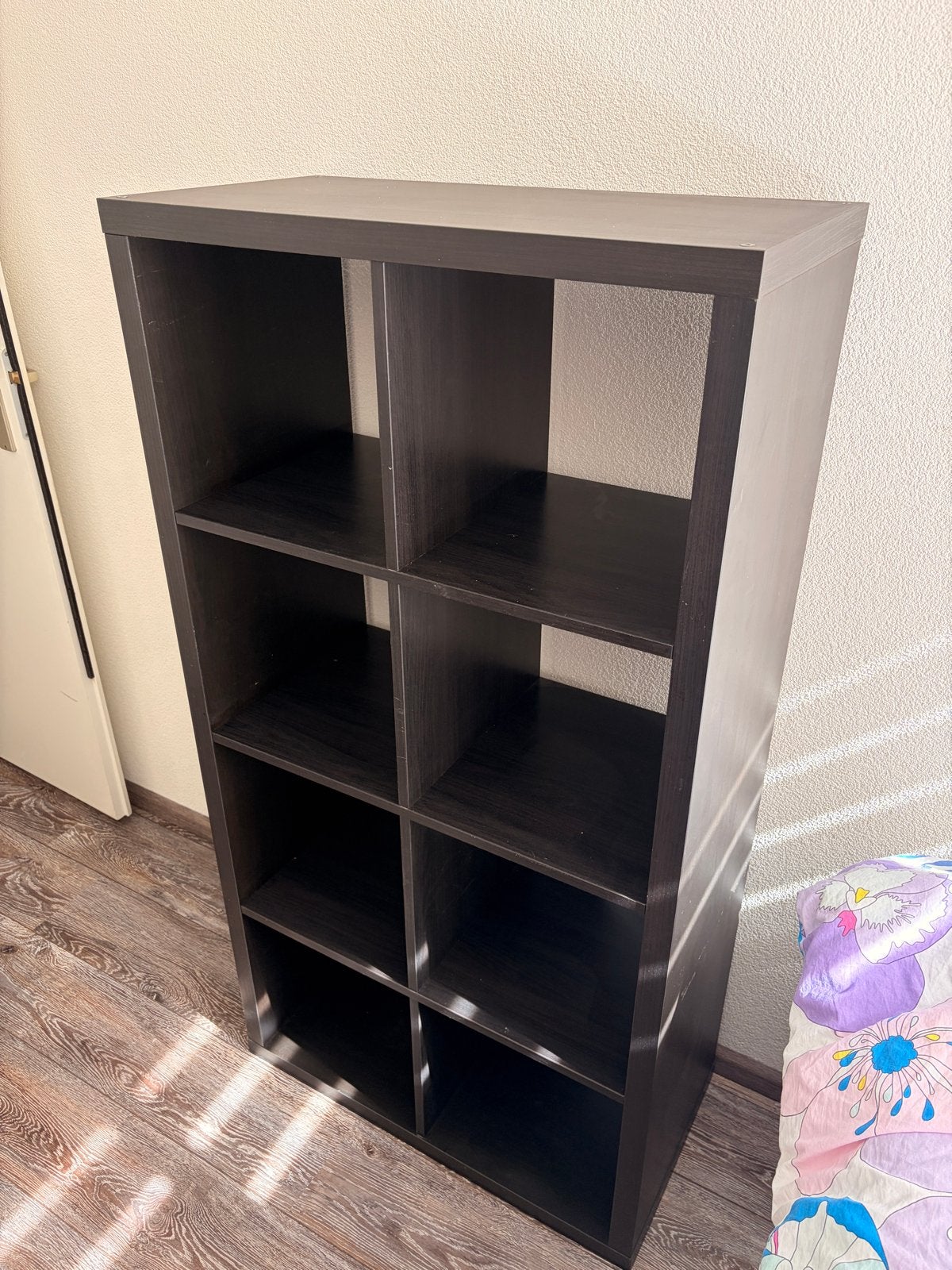 Kallax kast met 8 vakken, Ophalen, Met plank(en), Gebruikt, 100 tot 150 cm
