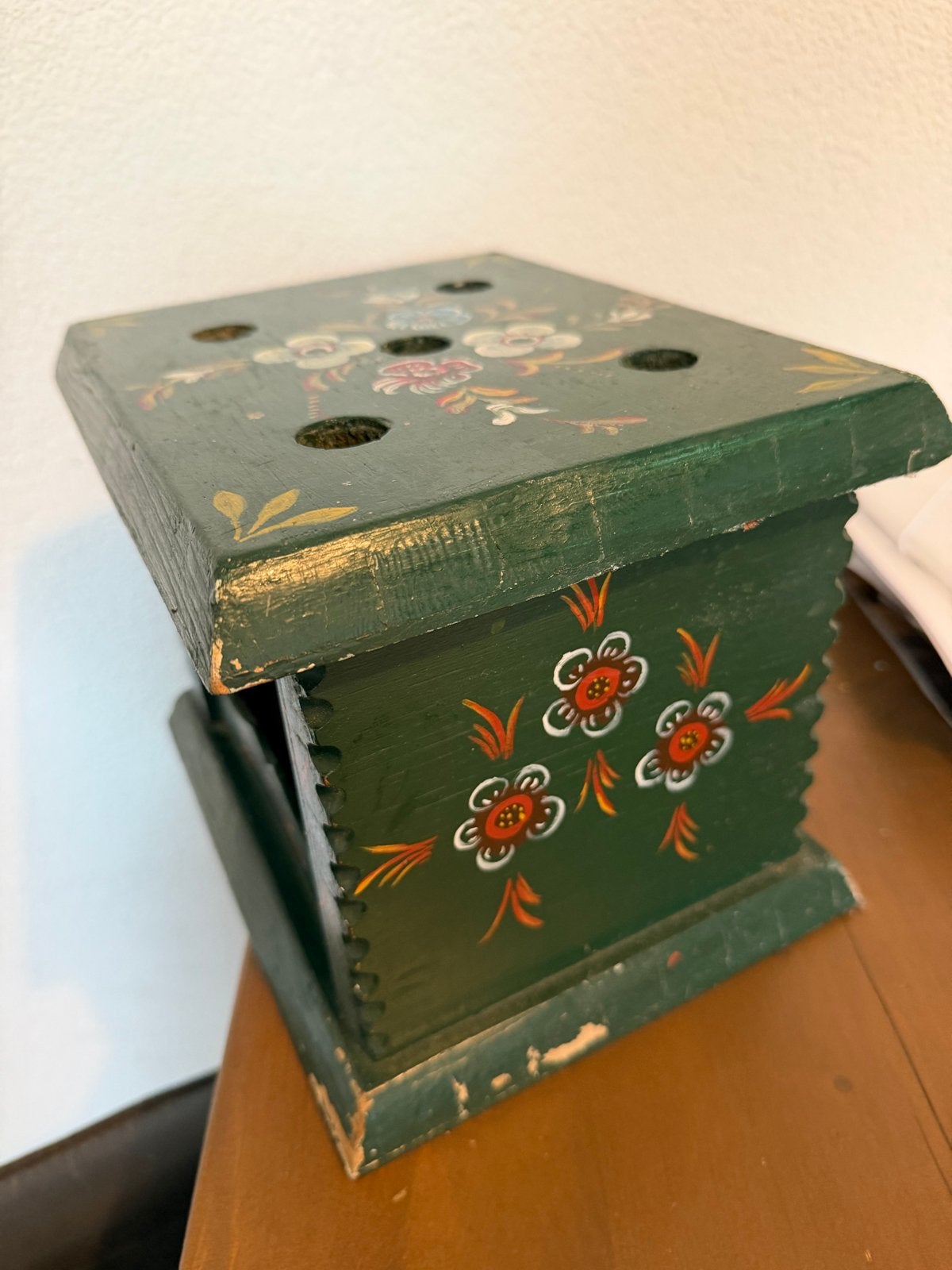 Antieke Hindelooper Stoof met Bloemschildering, Ophalen of Verzenden