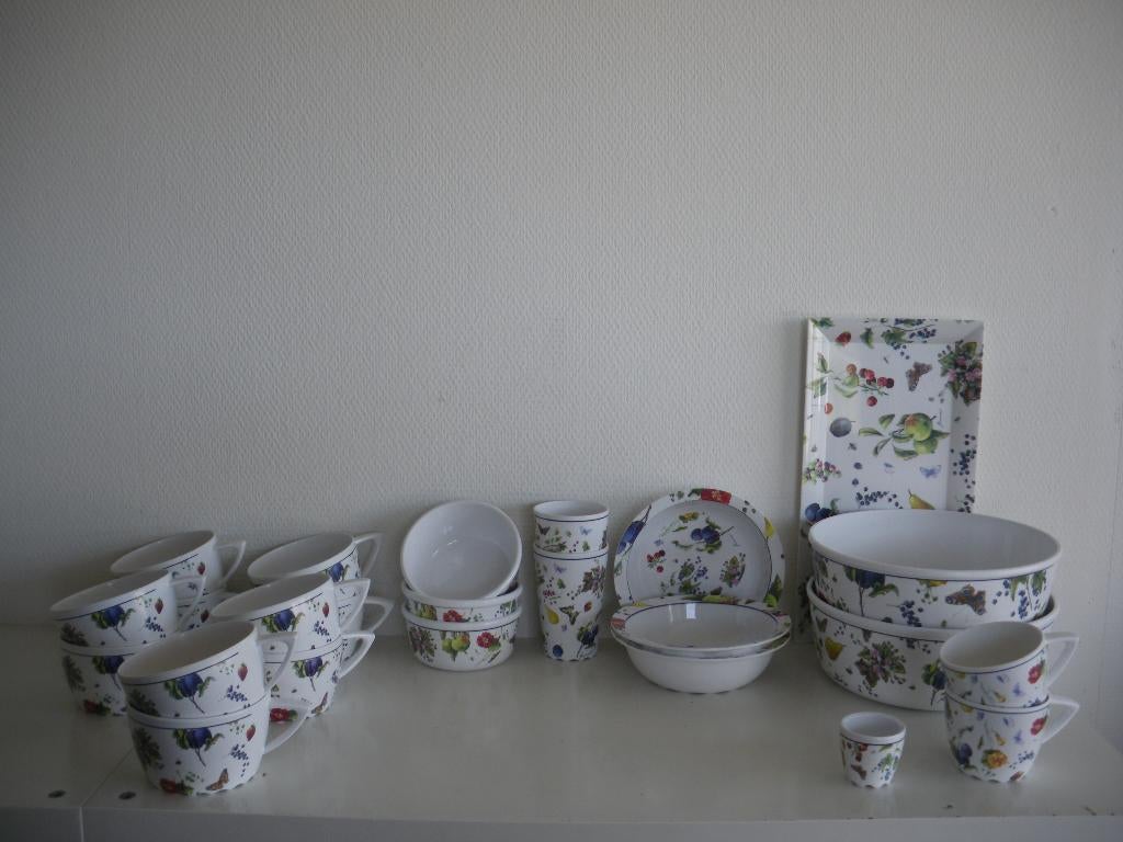 Mepal Fruit & Flowers servies van Janneke Brinkman, Caravans en Kamperen, Kampeeraccessoires, Ophalen of Verzenden, Zo goed als nieuw