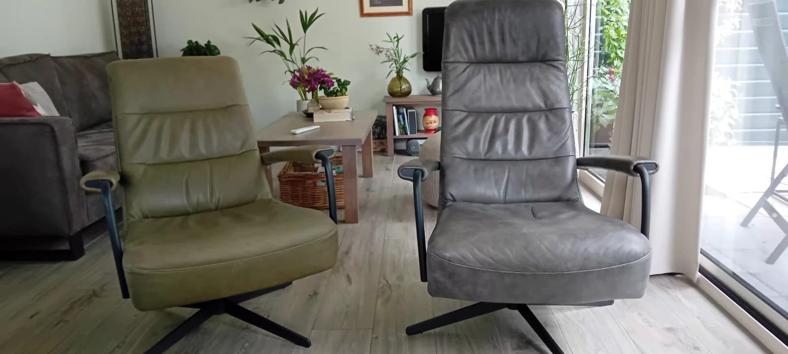 prominent stoelen, Ophalen of Verzenden, Zo goed als nieuw, Leer, 50 tot 75 cm