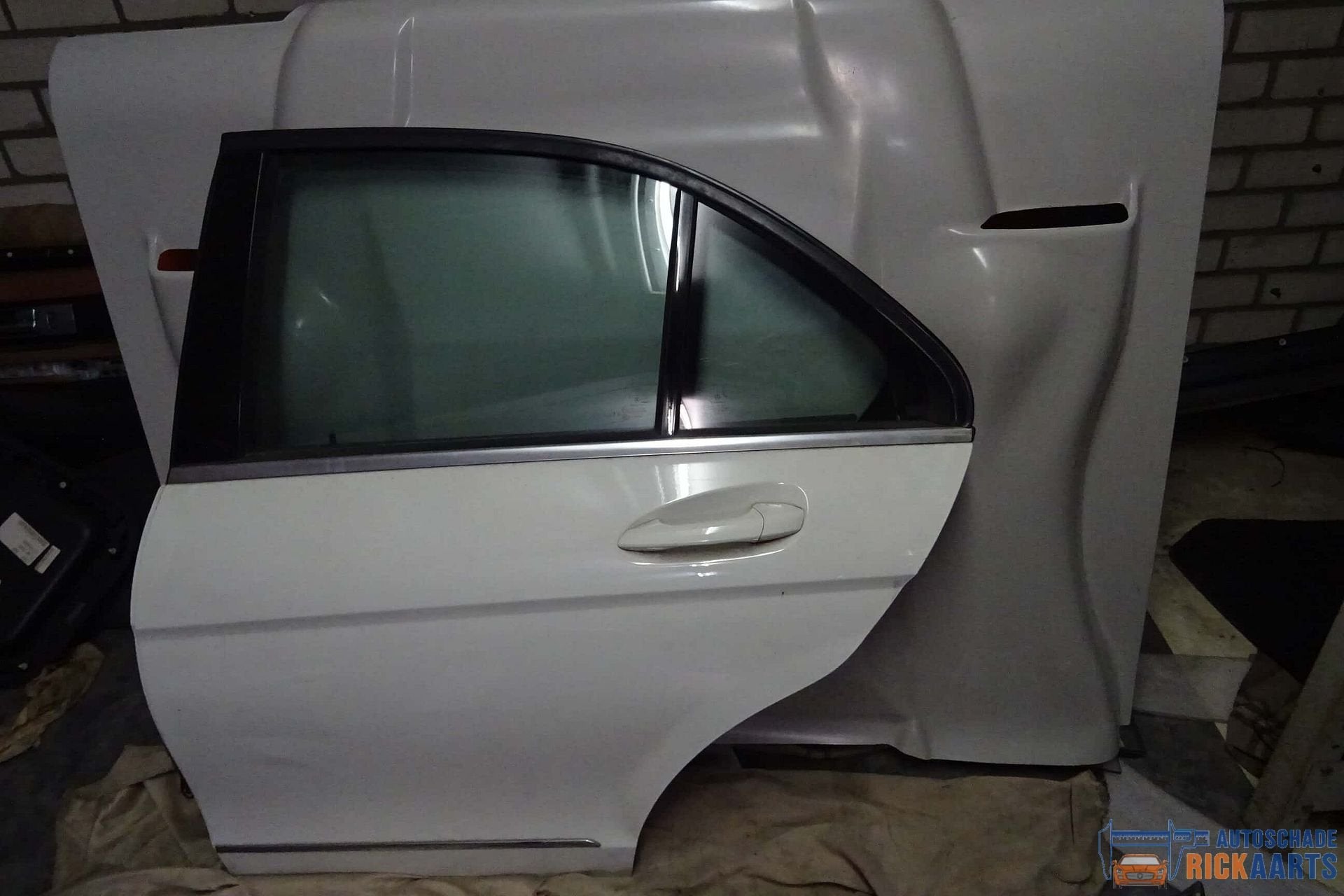 mercedes benz c w 204 deur / portier wit links achter, Auto-onderdelen, Ophalen, Gebruikt, -, Deur