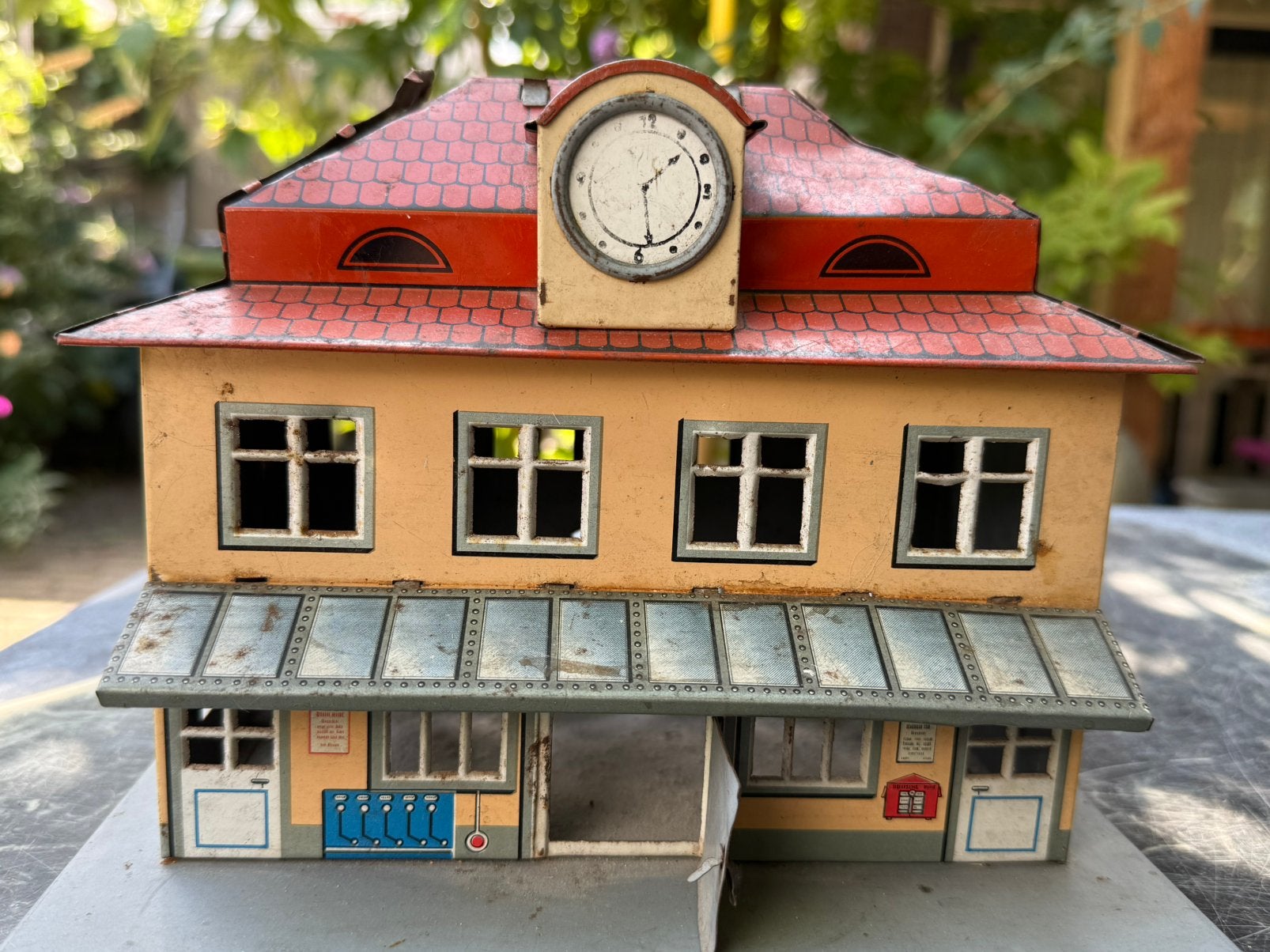 Model station metaal jaren 50 Duitsland, Ophalen, Zo goed als nieuw, Poppenhuis