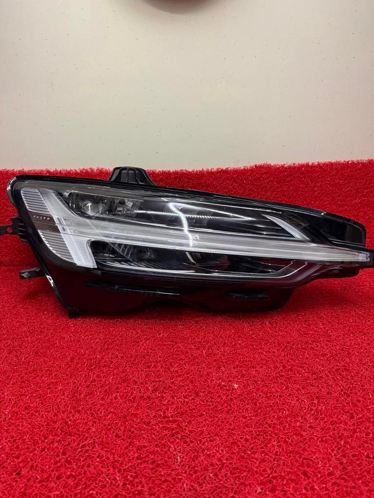 Volvo S60/V60/CC60 Koplamp Rechts LED 32273030, Ophalen of Verzenden, Gebruikt, Volvo