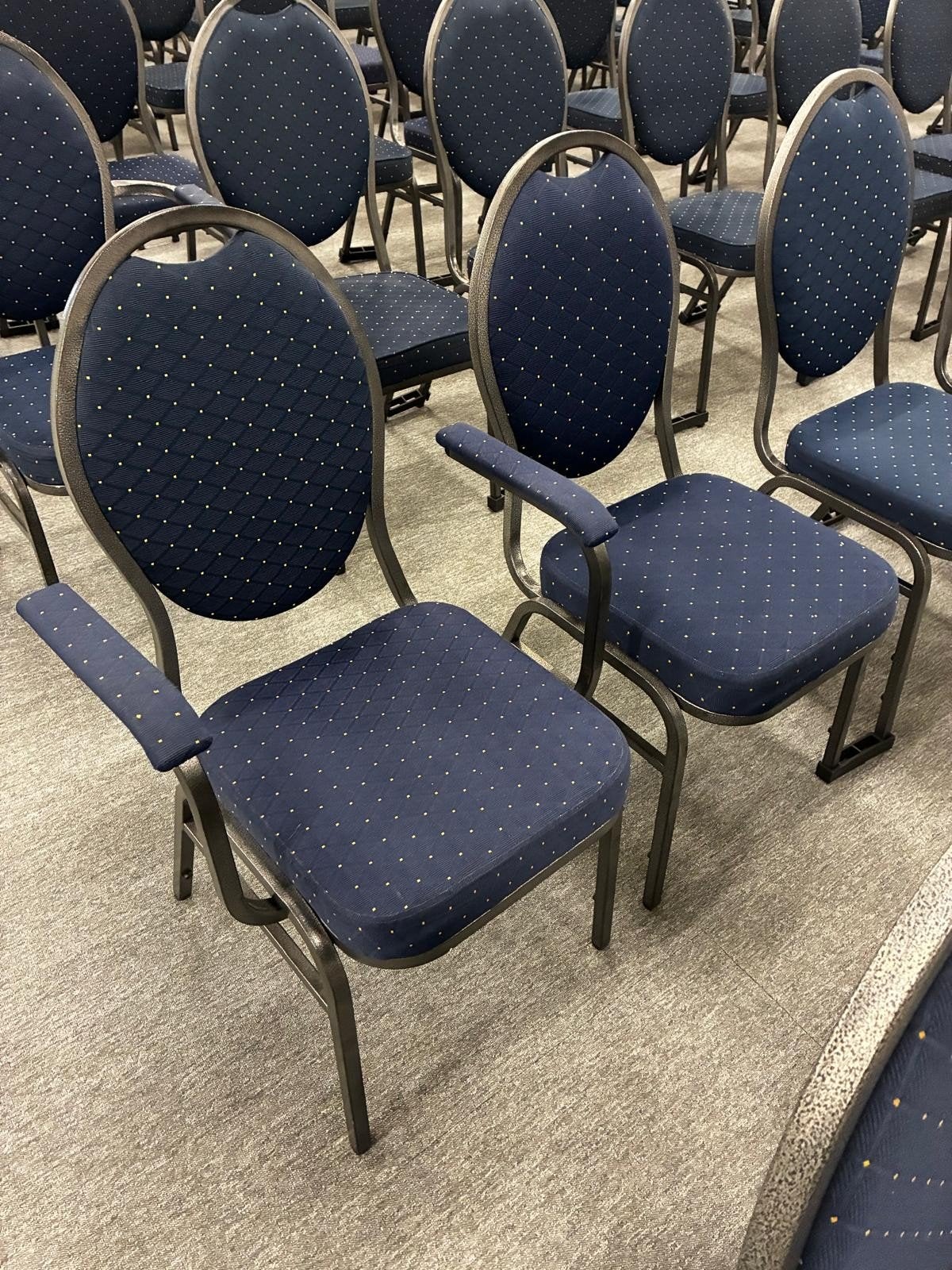 partij stapelstoelen, Ophalen, Gebruikt, Meubilair